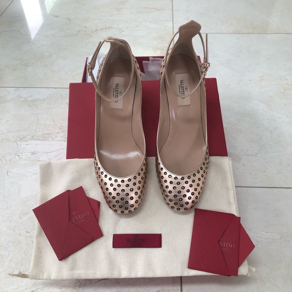 Valentino garavani leather court shoes
